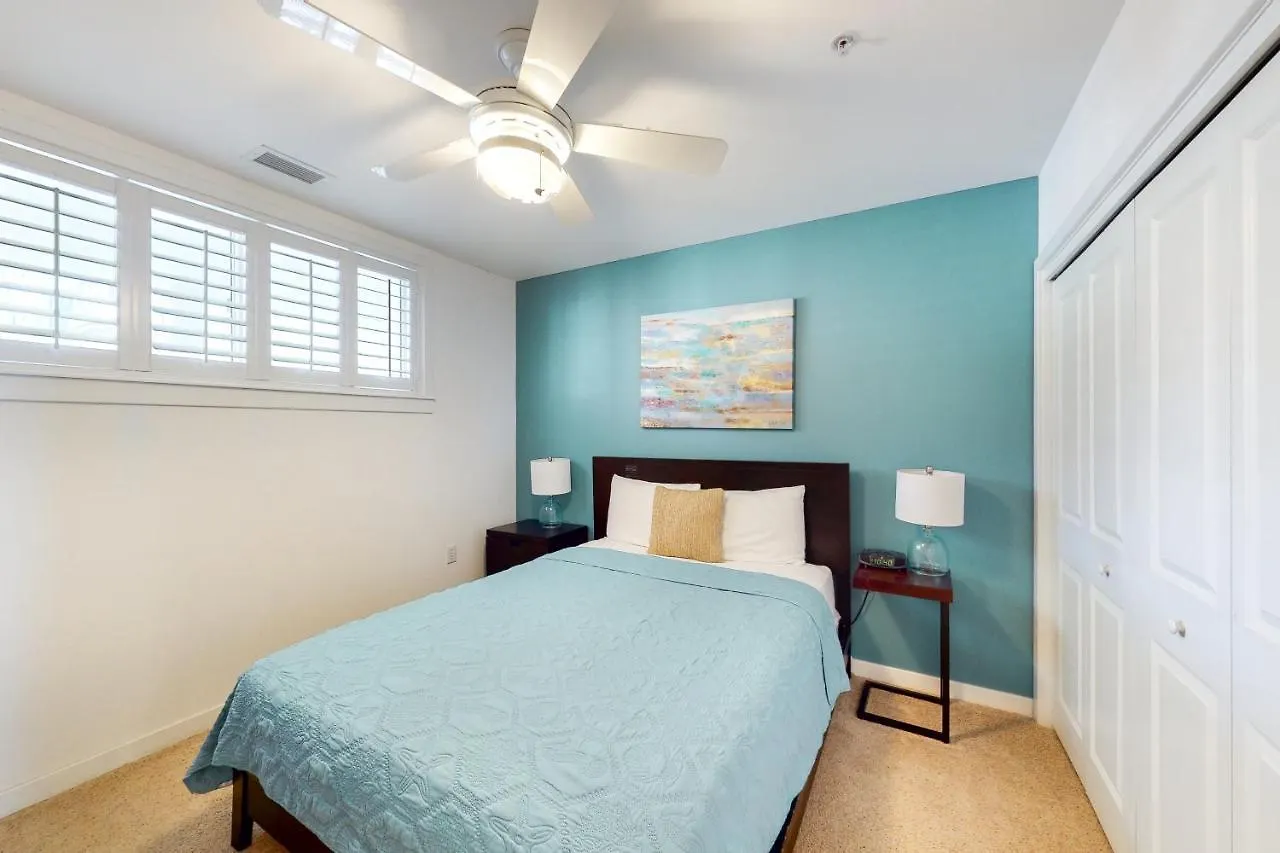 The Sanctuary - Sound Waves 132B Apartment Virginia Beach